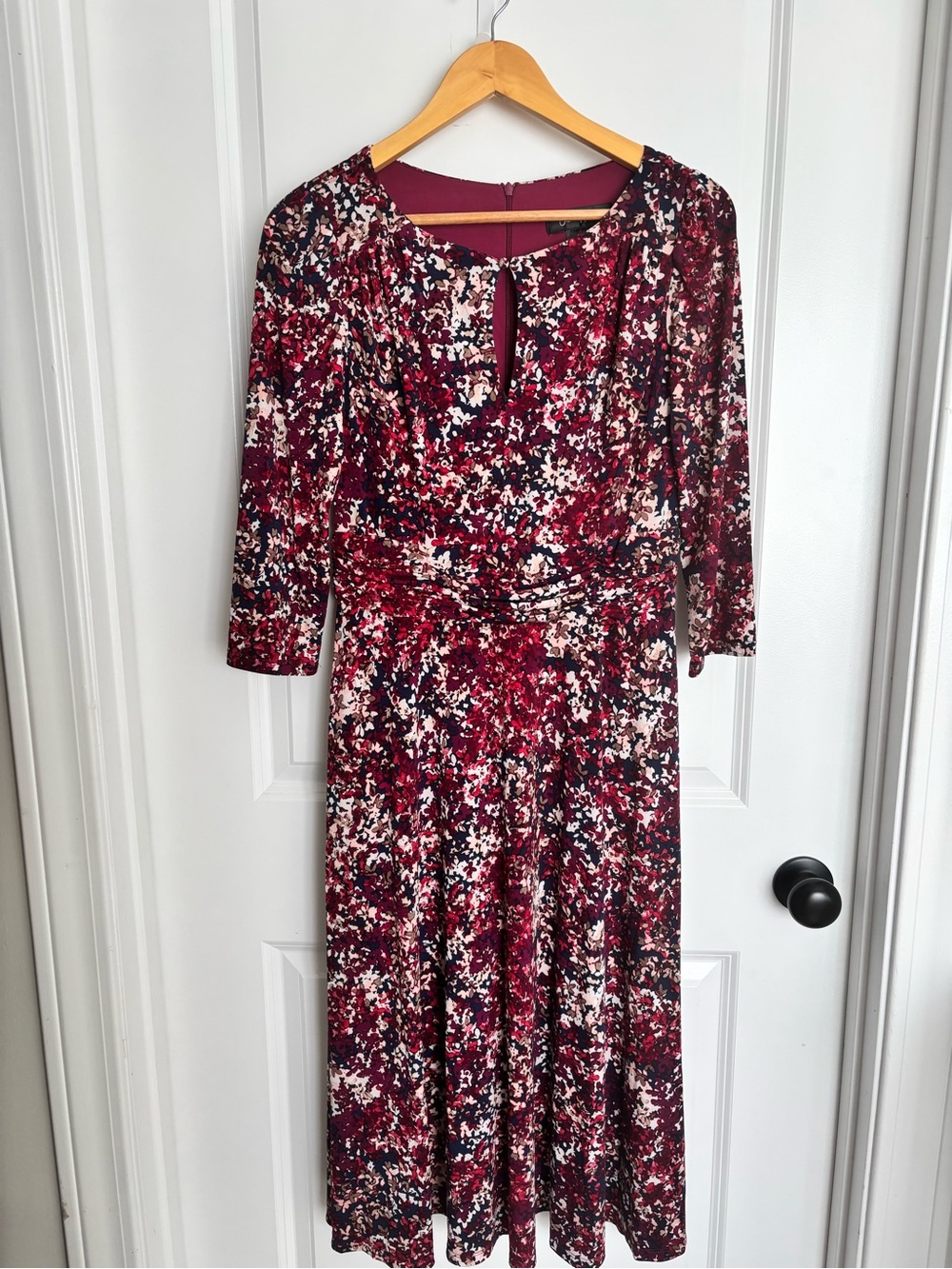 Jessica Howard Burgundy Floral 3/4 sleeve Midi Dress